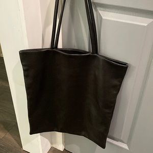 Black leather flat tote from Baggu